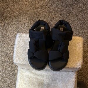 Black Sandals with pillowy straps. Steve Madden. Sz 7-1/2